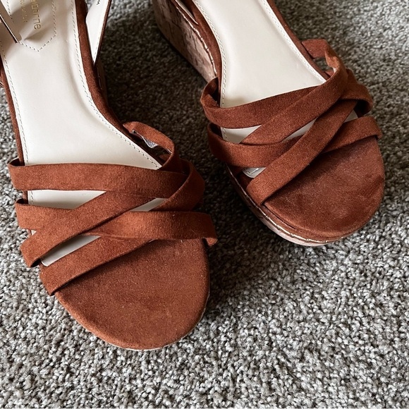 Liz Clairborne Brown Thatcher Open Toe Cork Wedge Sandals - Picture 2 of 10